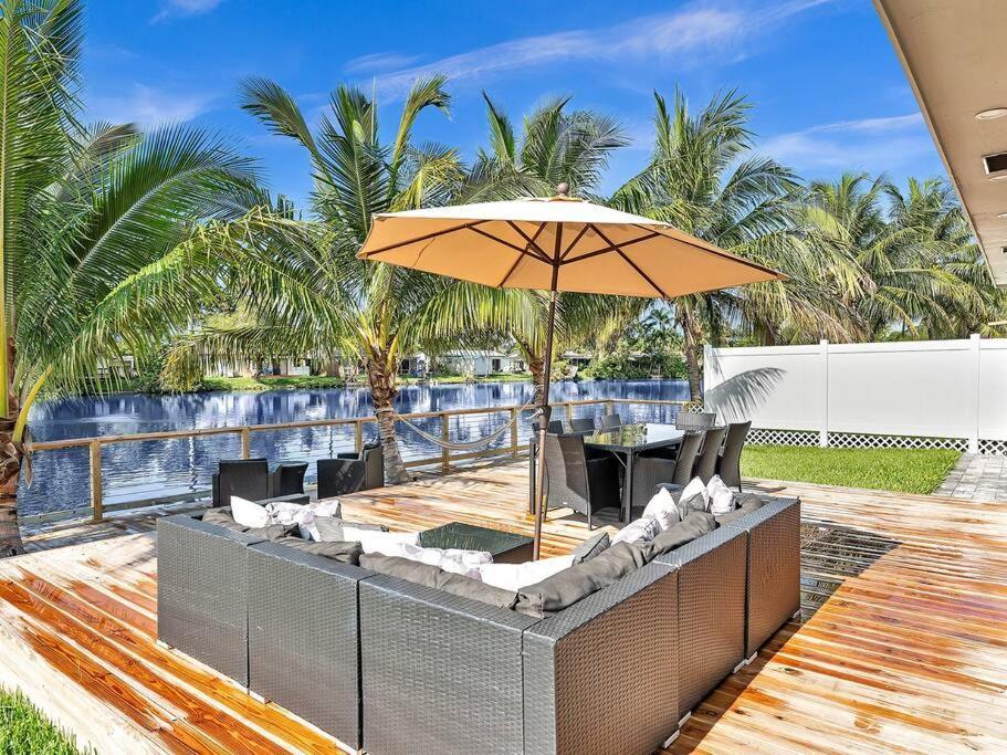 5-Star Lakefront Oasis In Hollywood-Hard Rock Casino Fort Lauderdale Exterior photo