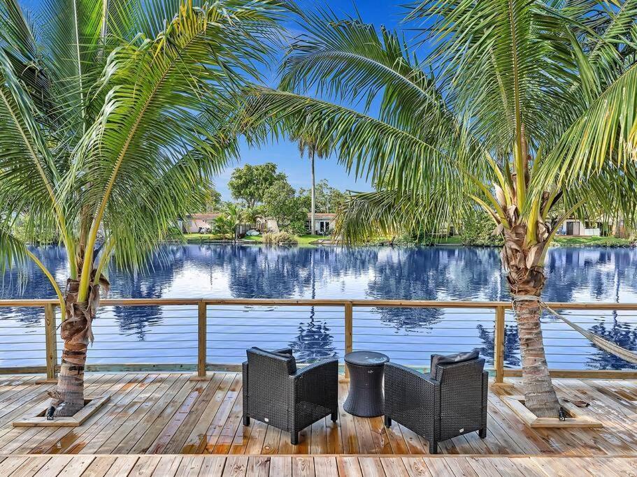5-Star Lakefront Oasis In Hollywood-Hard Rock Casino Fort Lauderdale Exterior photo